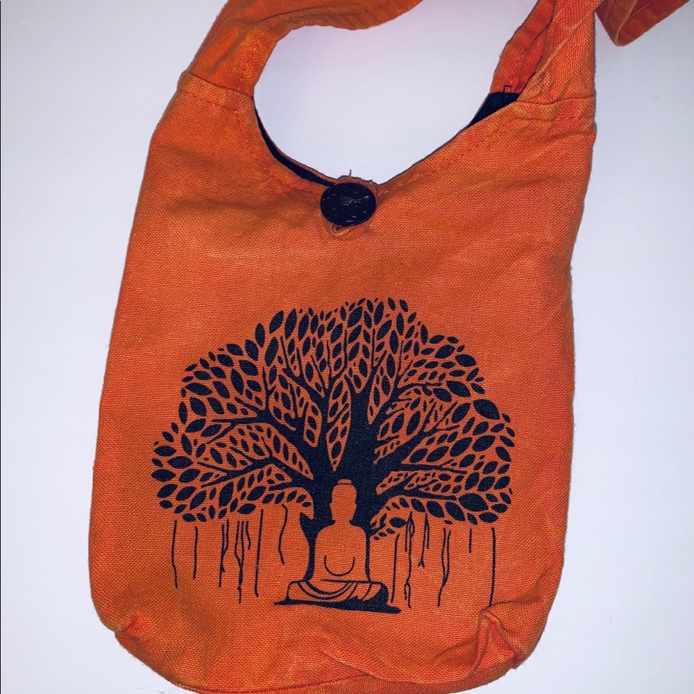 Buddha under the tree cross body bag